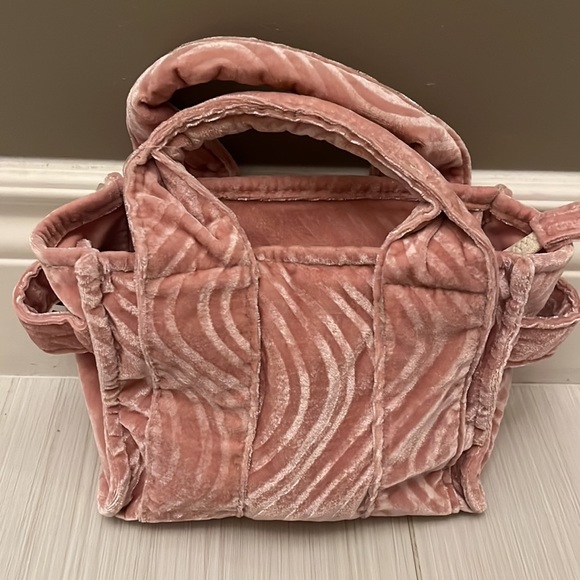 Rose pink soft purse! - Picture 2 of 5